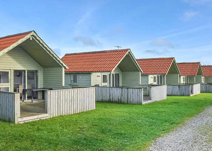 Beautiful In With Swimming Pool Holiday home